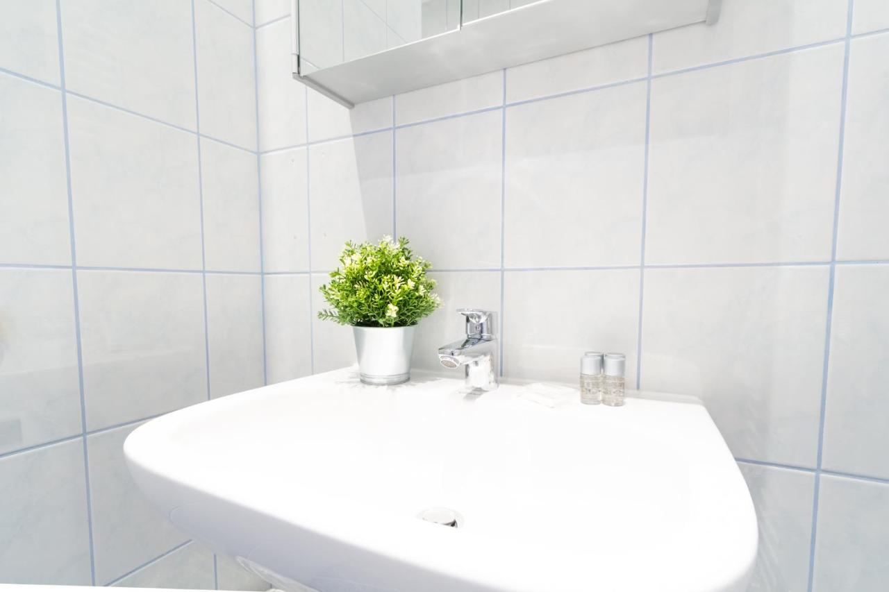 Apartment Landgutgasse Виена Екстериор снимка